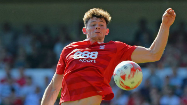 他以精确的 他以精确的